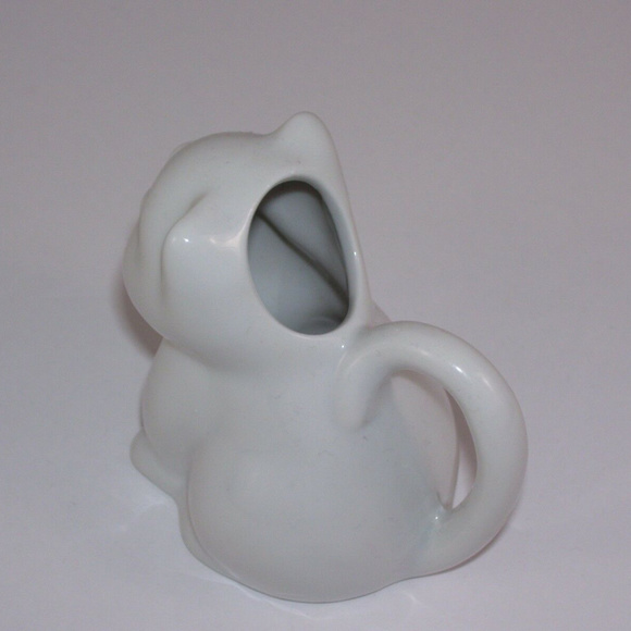 Cat Creamer Pitcher White Ceramic Farmhouse Small - Picture 6 of 7
